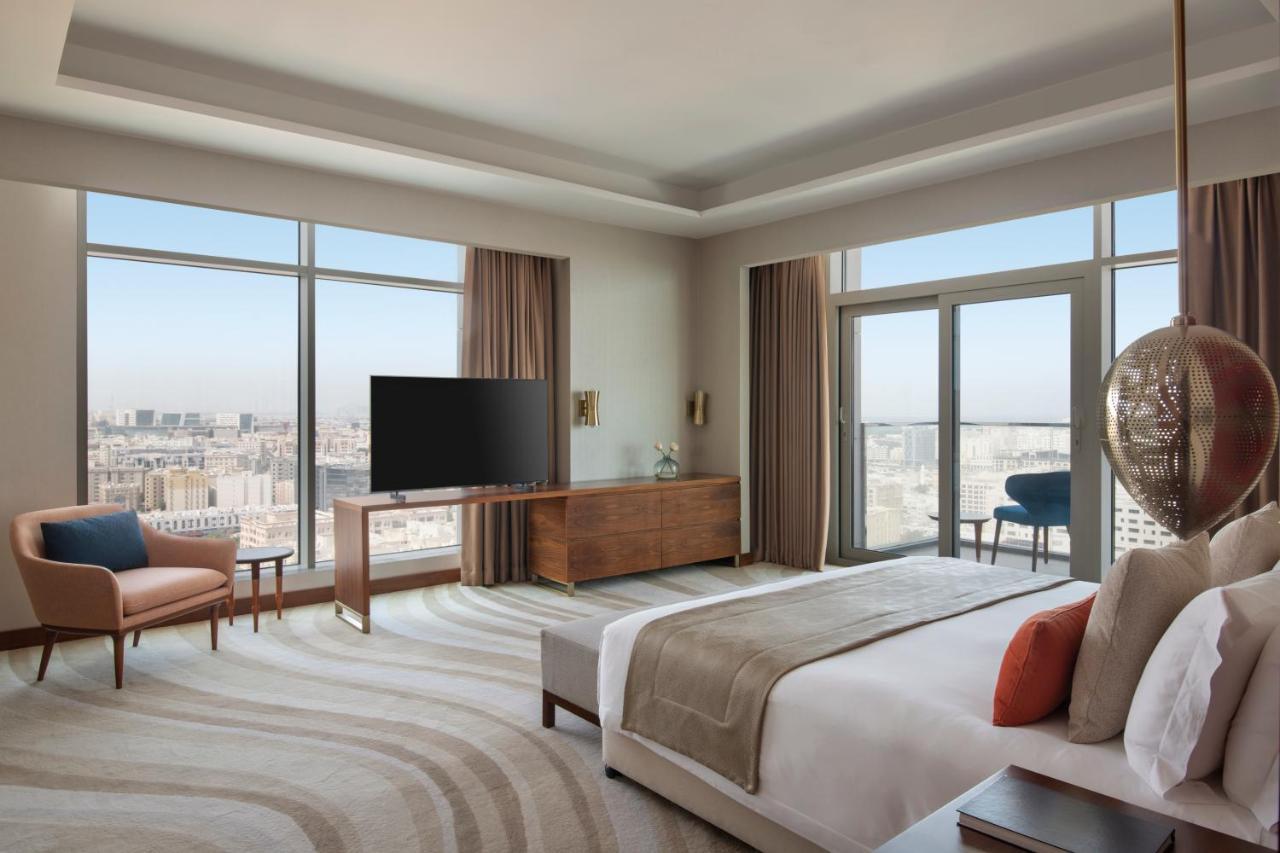 Abesq Doha Hotel And Residences, An Ihg Hotel Экстерьер фото A bedroom at the hotel