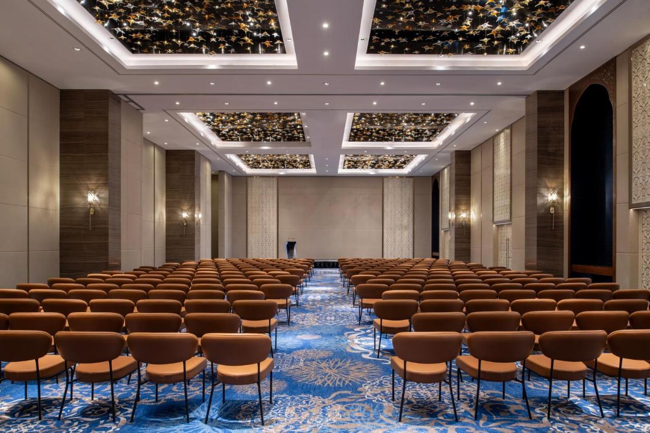 Abesq Doha Hotel And Residences, An Ihg Hotel Экстерьер фото The ballroom