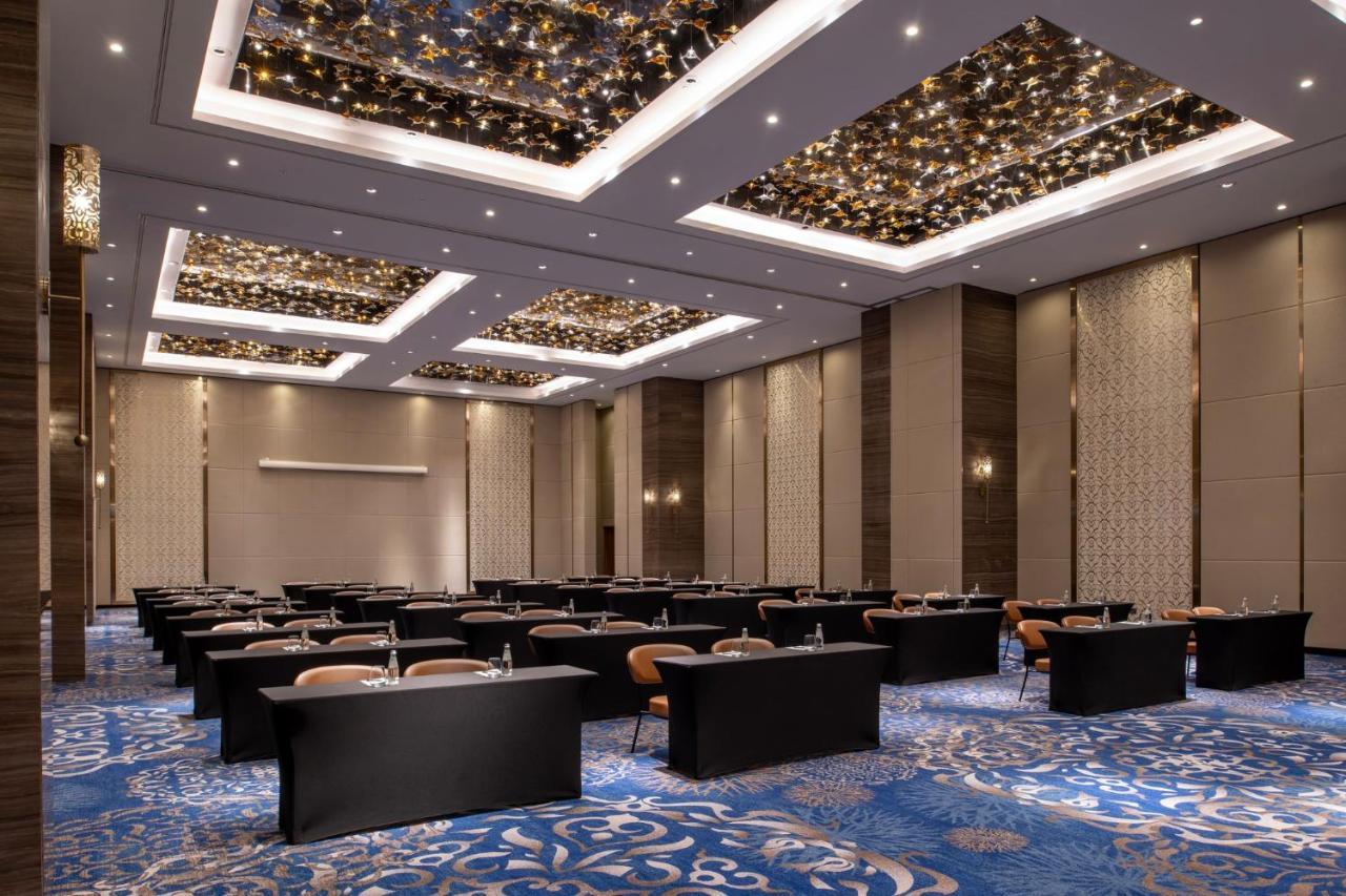 Abesq Doha Hotel And Residences, An Ihg Hotel Экстерьер фото The ballroom