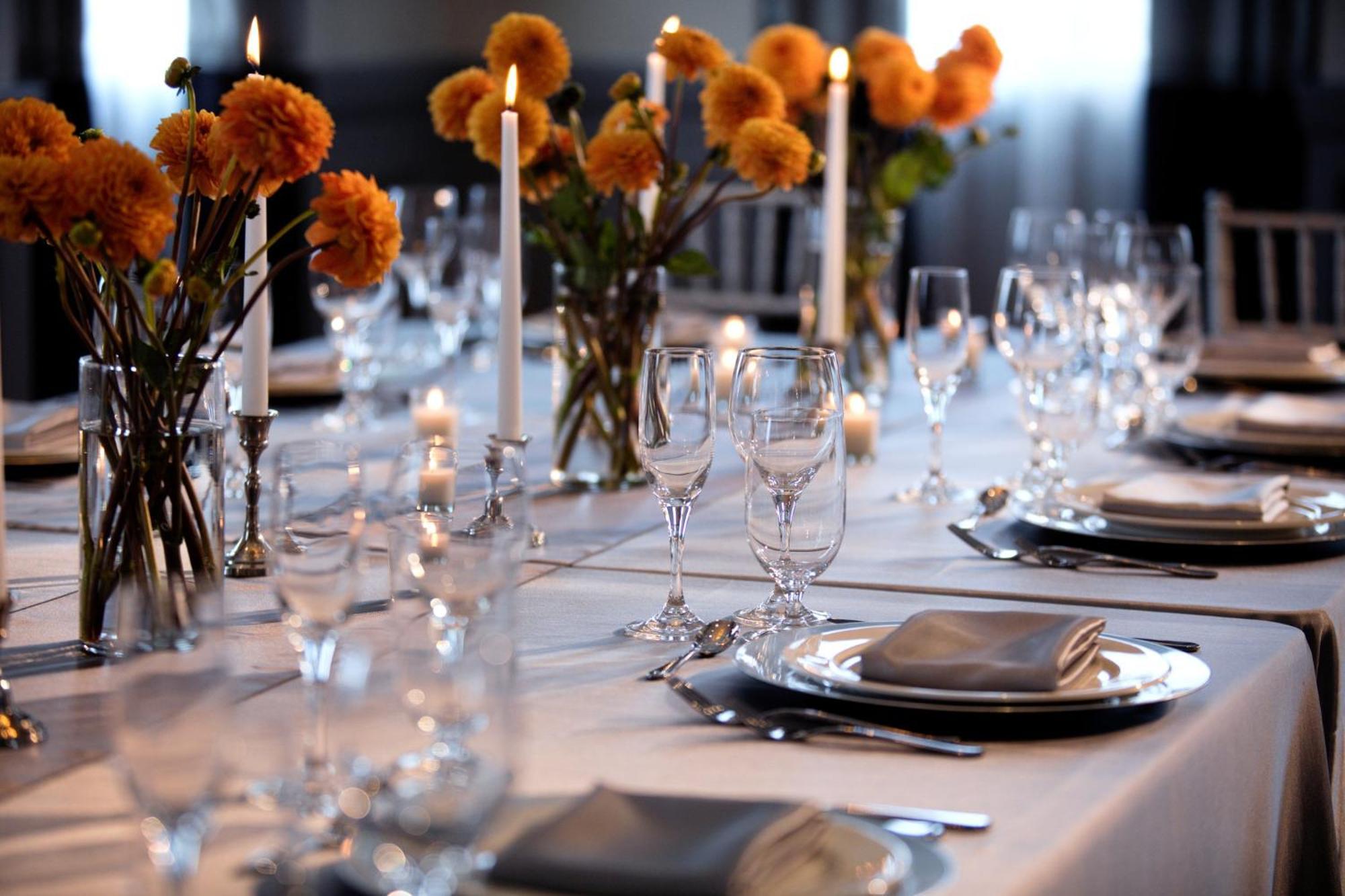 Abesq Doha Hotel And Residences, An Ihg Hotel Экстерьер фото A table set for a formal dinner